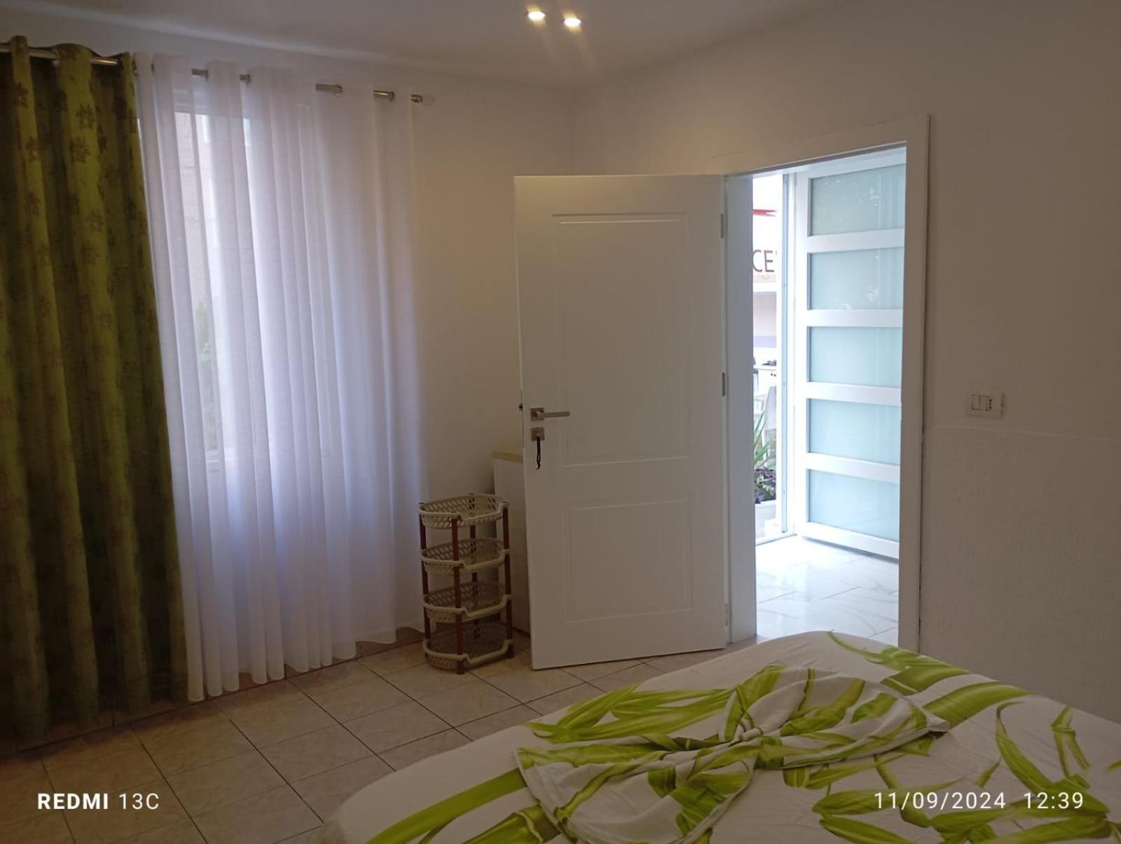 Durres Beach Rooms Екстериор снимка